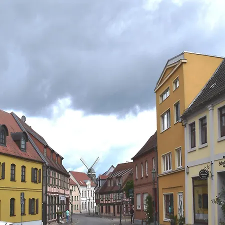 Wunderschoene An Der Mueritz *